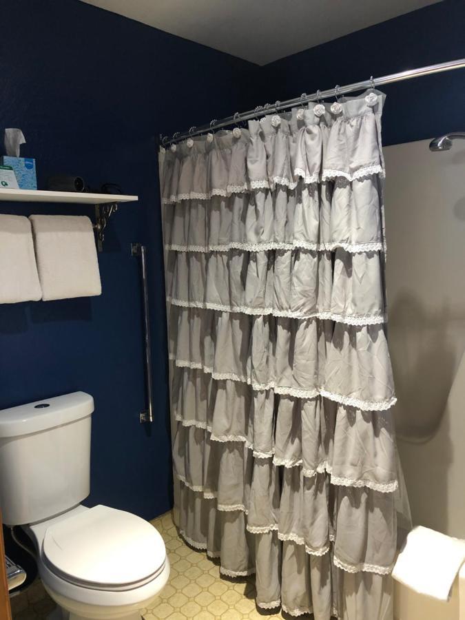 Country Inn Guesthouse Fort Bragg Bagian luar foto