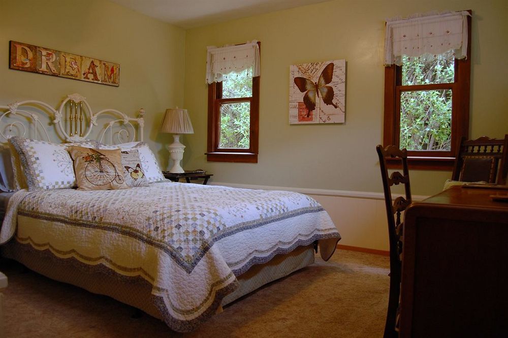 Country Inn Guesthouse Fort Bragg Bagian luar foto